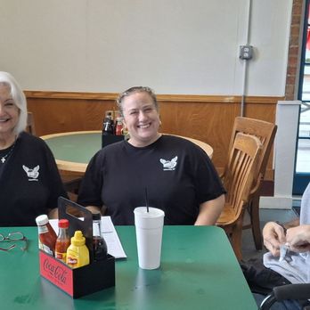 Steve's Classic Burgers - Employees and guest - Burgers Near Me - Columbia, South Carolina Steve's Classic Burgers - Employees and guest - Burgers Near Me - Columbia, South Carolina