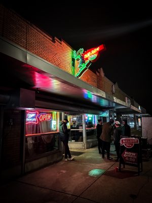 Melody Inn by null