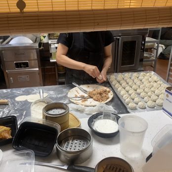 Mama Chang - Chinese Near Me - Fairfax, Virginia Mama Chang - Chinese Near Me - Fairfax, Virginia