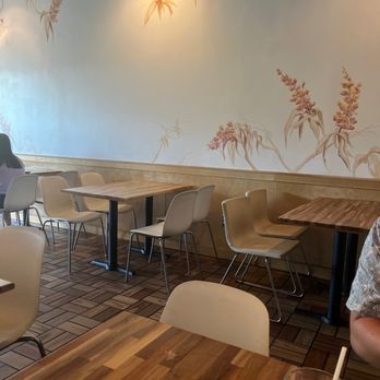 Mango Tree - Inside seating - Thai Near Me - Cincinnati, Ohio Mango Tree - Inside seating - Thai Near Me - Cincinnati, Ohio