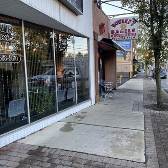 Howard's Bagel Bakery - Howard's Storefront with outdoor Seating. - Bagels Near Me - Lake Hiawatha, New Jersey Howard's Bagel Bakery - Howard's Storefront with outdoor Seating. - Bagels Near Me - Lake Hiawatha, New Jersey