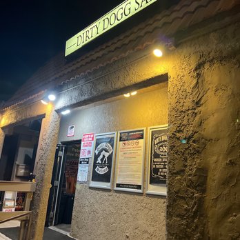 Dirty Dogg Saloon - Bars Near Me - Scottsdale, Arizona