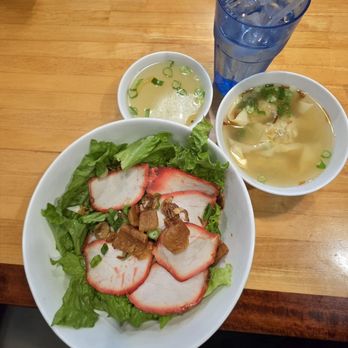 Hue Ky Mi Gia - Dry noodle with bbq pork and dumpling - Noodles Near Me - Westminster, California