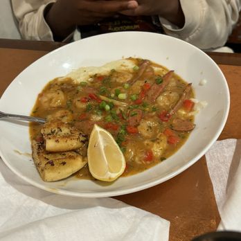 Another Broken Egg Cafe - Shrimp 'N Grits - Breakfast & Brunch Near Me - Nashville, Tennessee