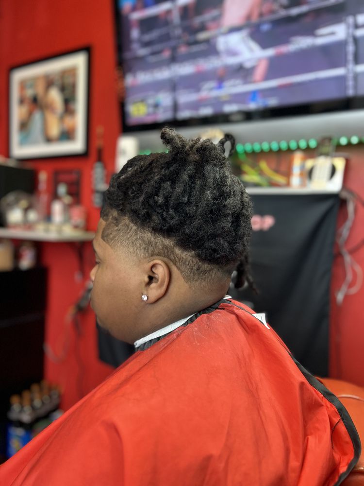 THE BLADE Updated August 2024 700 Main St, Suisun City, California Barbers