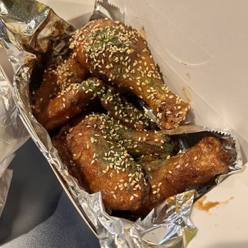 Ttobongee Chicken - Folsom - Half soy & garlic chicken - Korean Near Me - Folsom, California Ttobongee Chicken - Folsom - Half soy & garlic chicken - Korean Near Me - Folsom, California