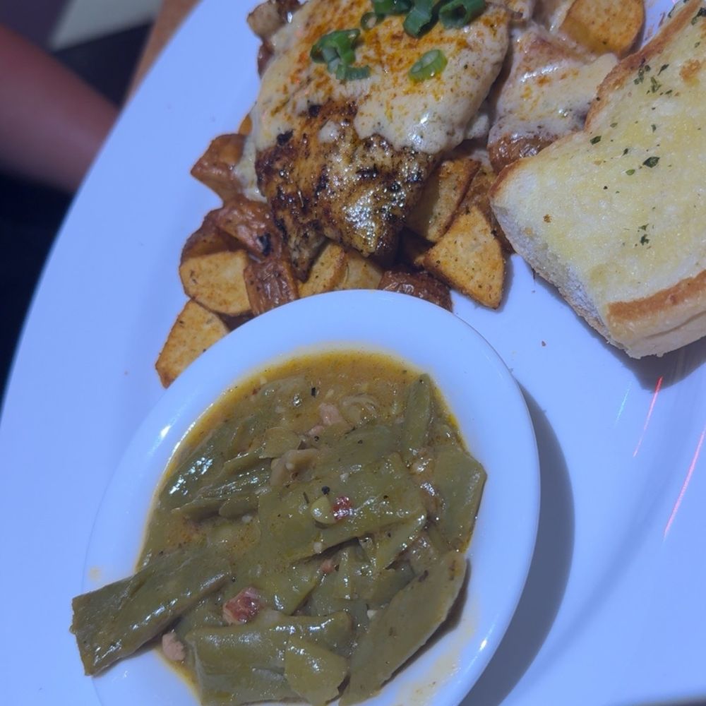 Razzoo's Cajun Cafe - Cajun/Creole Near Me - Round Rock, Texas