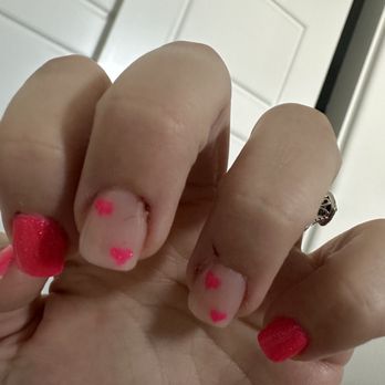 She Nail & Lashes - Cuticles cut on every finger. Dried blood under acrylic on middle finger. - Nail Salons Near Me - Mesa, Arizona