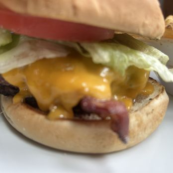Fiddlers - Bacon burger - two patties and delicious bacon! Yum - Seafood Near Me - St. Simons, Georgia