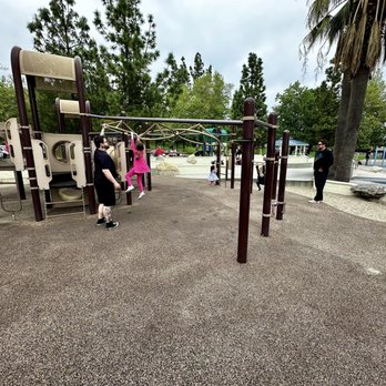 Heritage Community Park - Parks Near Me - Rancho Cucamonga, California