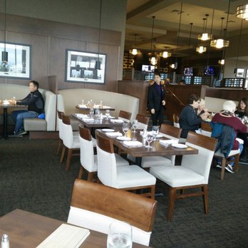 Pat Quinn's Restaurant & Bar - Classy atmosphere - American Near Me - Delta, British Columbia Pat Quinn's Restaurant & Bar - Classy atmosphere - American Near Me - Delta, British Columbia