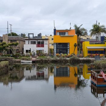Venice Canals - Cool architecture in the canals neighborhood - Landmarks & Historical Buildings Near Me - Venice, California Venice Canals - Cool architecture in the canals neighborhood - Landmarks & Historical Buildings Near Me - Venice, California