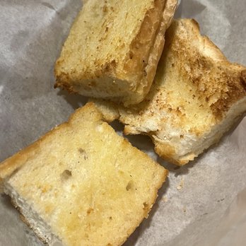 Liliana's Italian Kitchen - Bread - Italian Near Me - St. Louis, Missouri