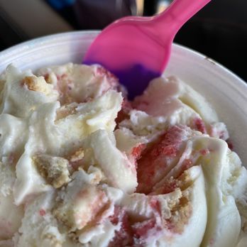 TeeJay's Sweet Tooth - Strawberry cheesecake - Desserts Near Me - Indianapolis, Indiana TeeJay's Sweet Tooth - Strawberry cheesecake - Desserts Near Me - Indianapolis, Indiana