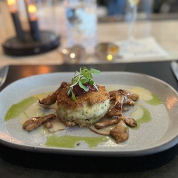 Goldfinch Tavern - Seafood Near Me - Seattle, Washington Goldfinch Tavern - Seafood Near Me - Seattle, Washington