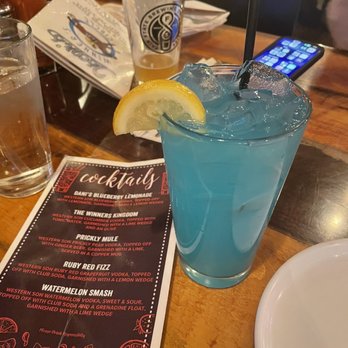 Oscar's Winner's Circle - Burgers Near Me - Milwaukee, Wisconsin
