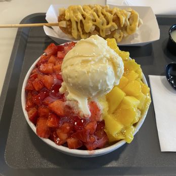 Deluna Dessert Cafe - Shaved Ice Near Me - Sacramento, California Deluna Dessert Cafe - Shaved Ice Near Me - Sacramento, California