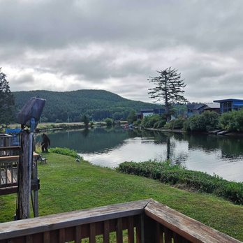 Raines Resort - Great view - Hotels Near Me - Cloverdale, Oregon