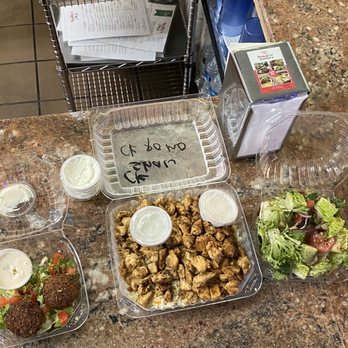 Wally's Cafe - Middle Eastern Near Me - Emeryville, California
