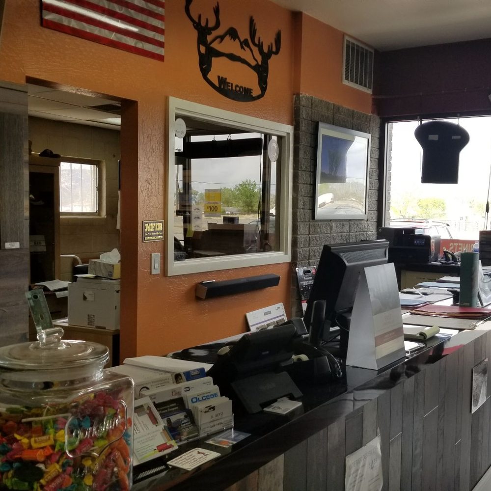 Carpet King Interiors - Front Desk - Flooring Near Me - Fernley, Nevada