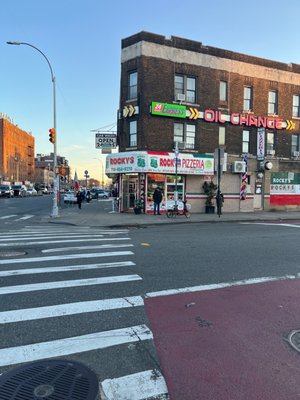 Rocky's Pizzeria & Resturant by null