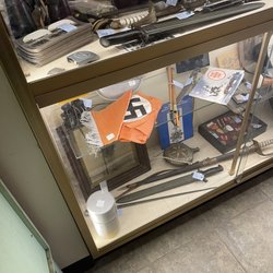 Gaslight Antiques & Collectibles