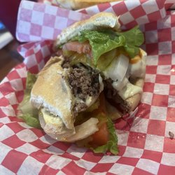 Uncle Ernies - 1/2 lb burger