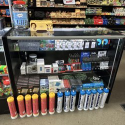 Speedy's Smoke Shop - Batteries all kinds