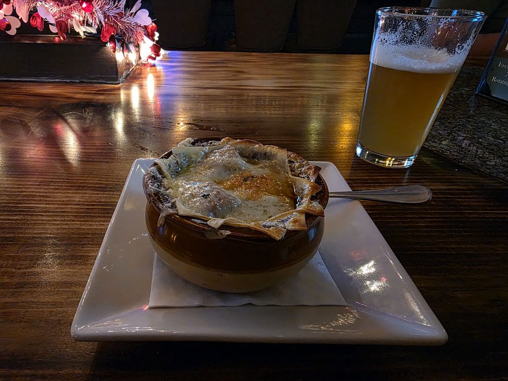 Social spots from Gullifty's Restaurant