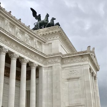 Piazza Venezia - Landmarks & Historical Buildings Near Me - Rome, RM