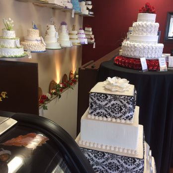 Wedding Wonderland Cake Shop - Lots of pretty options. - Custom Cakes Near Me - O’Fallon, Missouri Wedding Wonderland Cake Shop - Lots of pretty options. - Custom Cakes Near Me - O’Fallon, Missouri