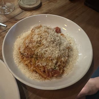 Louie - Chitarra - Italian Near Me - Clayton, Missouri