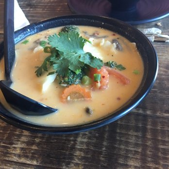 Sip Saam Thai - Tom kha vegetarian soup - Thai Near Me - Austin, Texas