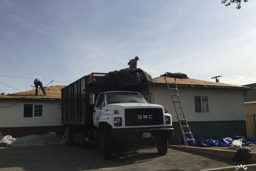 Slide of Valley Roofing Inc