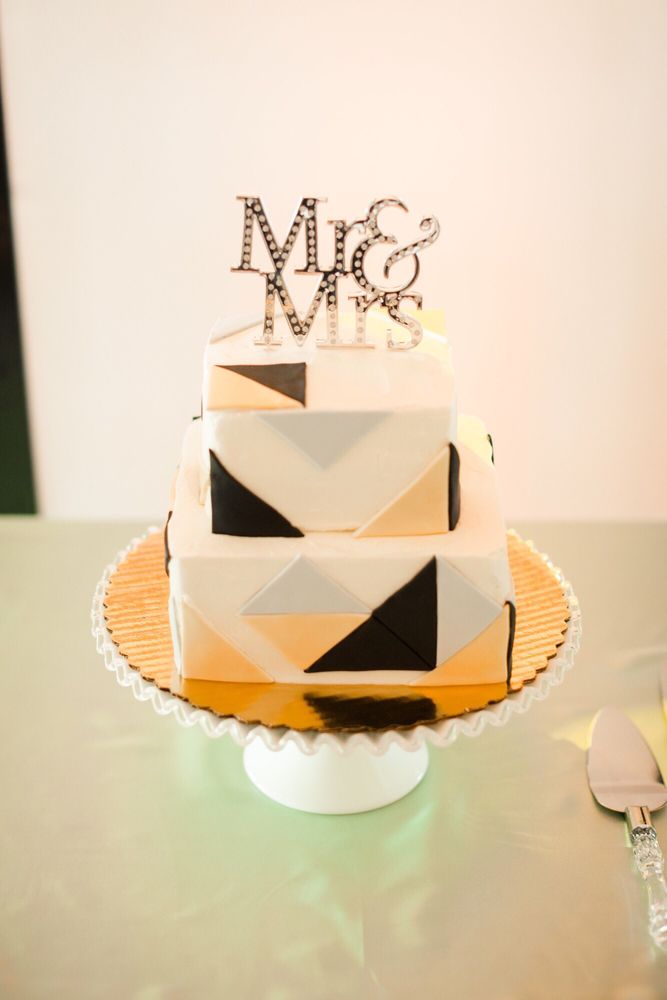 BABY CAKES Updated October 2024 12 Photos & 13 Reviews 4145 Erie