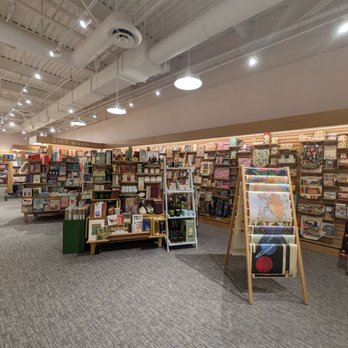 Barnes & Noble - Bookstores Near Me - La Jolla, California