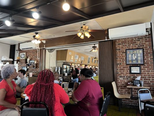 Bill & Fran's Restaurant by null