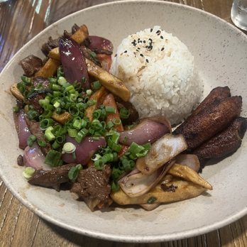 KOW Restaurant - Lomo Saltado Bowl LS - Comfort Food Near Me - Miami, Florida KOW Restaurant - Lomo Saltado Bowl LS - Comfort Food Near Me - Miami, Florida