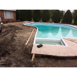 Aqua-Delics Custom Pools