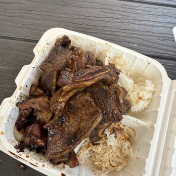 Trydis BBQ - Food Trucks Near Me - Honolulu, Hawaii Trydis BBQ - Food Trucks Near Me - Honolulu, Hawaii