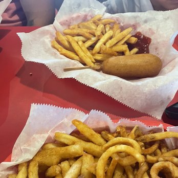 Pop Top Burgers - Corn Dog Curly Fries - Burgers Near Me - Webster, Texas Pop Top Burgers - Corn Dog Curly Fries - Burgers Near Me - Webster, Texas