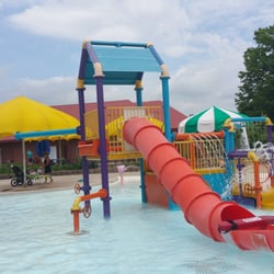 Albert-Oakland Park - Water park swimming pool