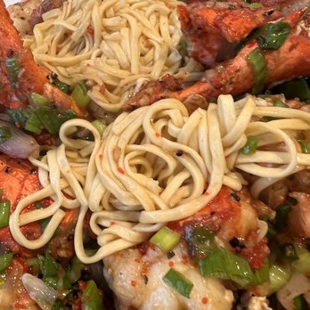 Henry's Cuisine - Lobster with Yee mein - Asian Fusion Near Me - Alhambra, California