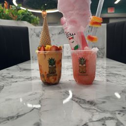 Unicorn drink and Pink Freez