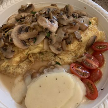 Maque - Omelette champiñón - Breakfast & Brunch Near Me - México, D.F., DIF Maque - Omelette champiñón - Breakfast & Brunch Near Me - México, D.F., DIF