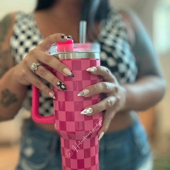 Hot Rock Nails & Spa - Nail Salons Near Me - Mesa, Arizona