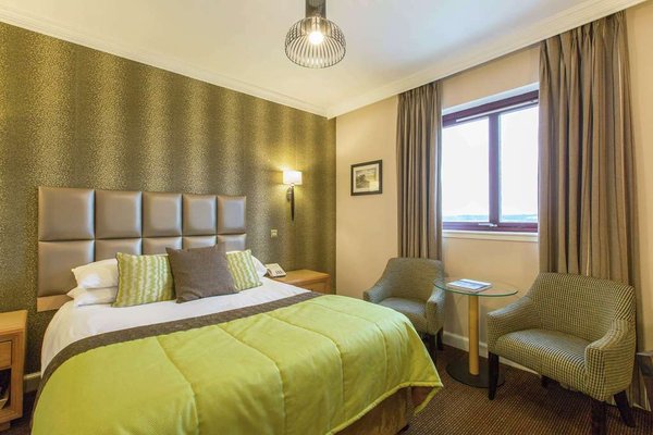 DoubleTree by Hilton Glasgow Westerwood Spa & Golf Resort by null