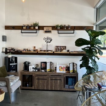 Nailogy Lab - Front entry - Nail Salons Near Me - Placentia, California