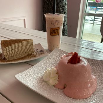 Sweet Memes - Austin - Crepe cake and strawberry Japanese pancakes - Desserts Near Me - Austin, Texas Sweet Memes - Austin - Crepe cake and strawberry Japanese pancakes - Desserts Near Me - Austin, Texas