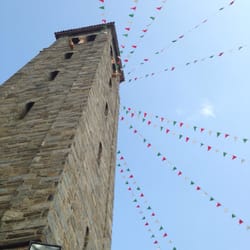 St Anthony's Italian Festival - It's amore! Italian flags everywhere :)